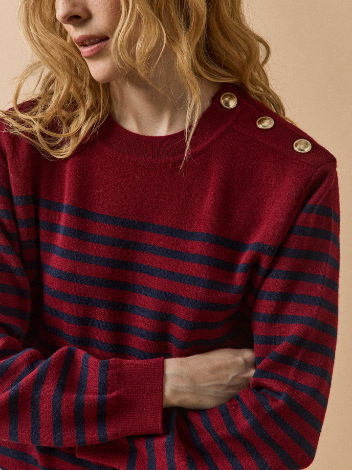 Colette | Pull aux boutons dorés en laine RWS*