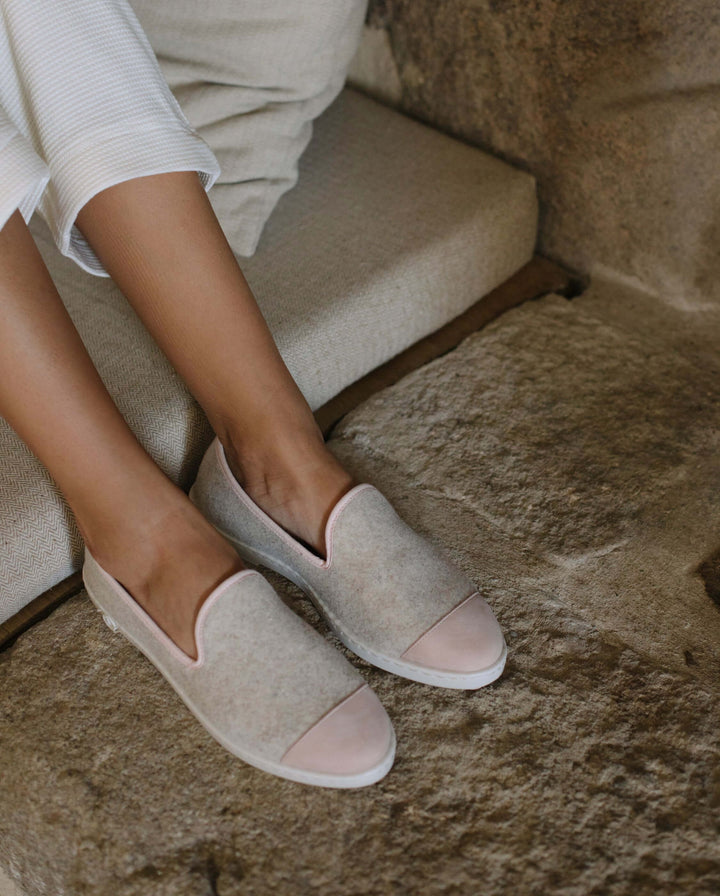 Éléonore | Chaussons en laine recyclée beige et rose poudré