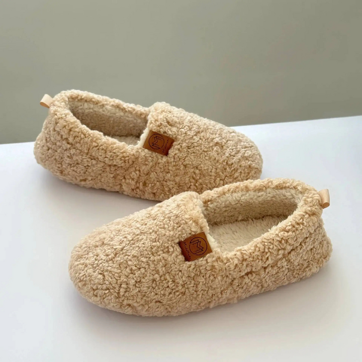 SnuggleStep™ – Varm Vinterslipper för Inomhusbruk med Mysigt Memory Foam