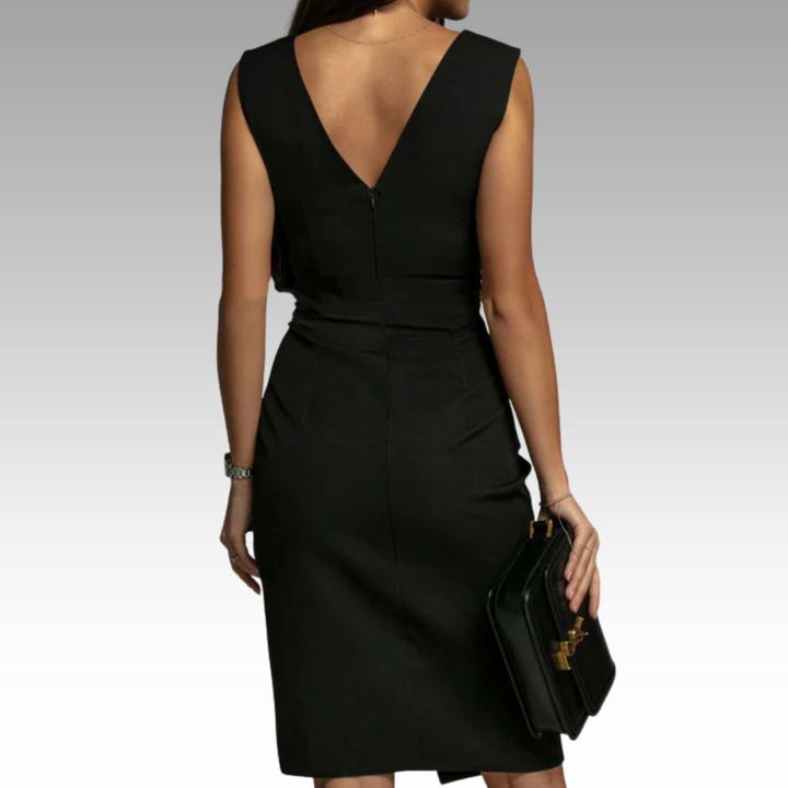 Regalia™ - Elegant Figurnära V-ringad Klänning med Slits