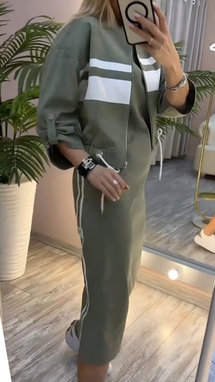 Feyra™ - Avslappnad & Stilfullt Set med Rundhalsad Klänning och Jacka för Dam